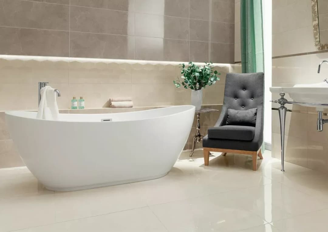 Łazienka: parapet czy płytki - co wybrać, aby uniknąć błędów?