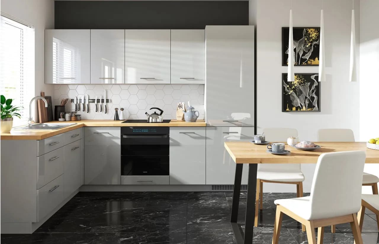 Co położyć na ścianę w kuchni między szafkami? Najlepsze materiały i porady